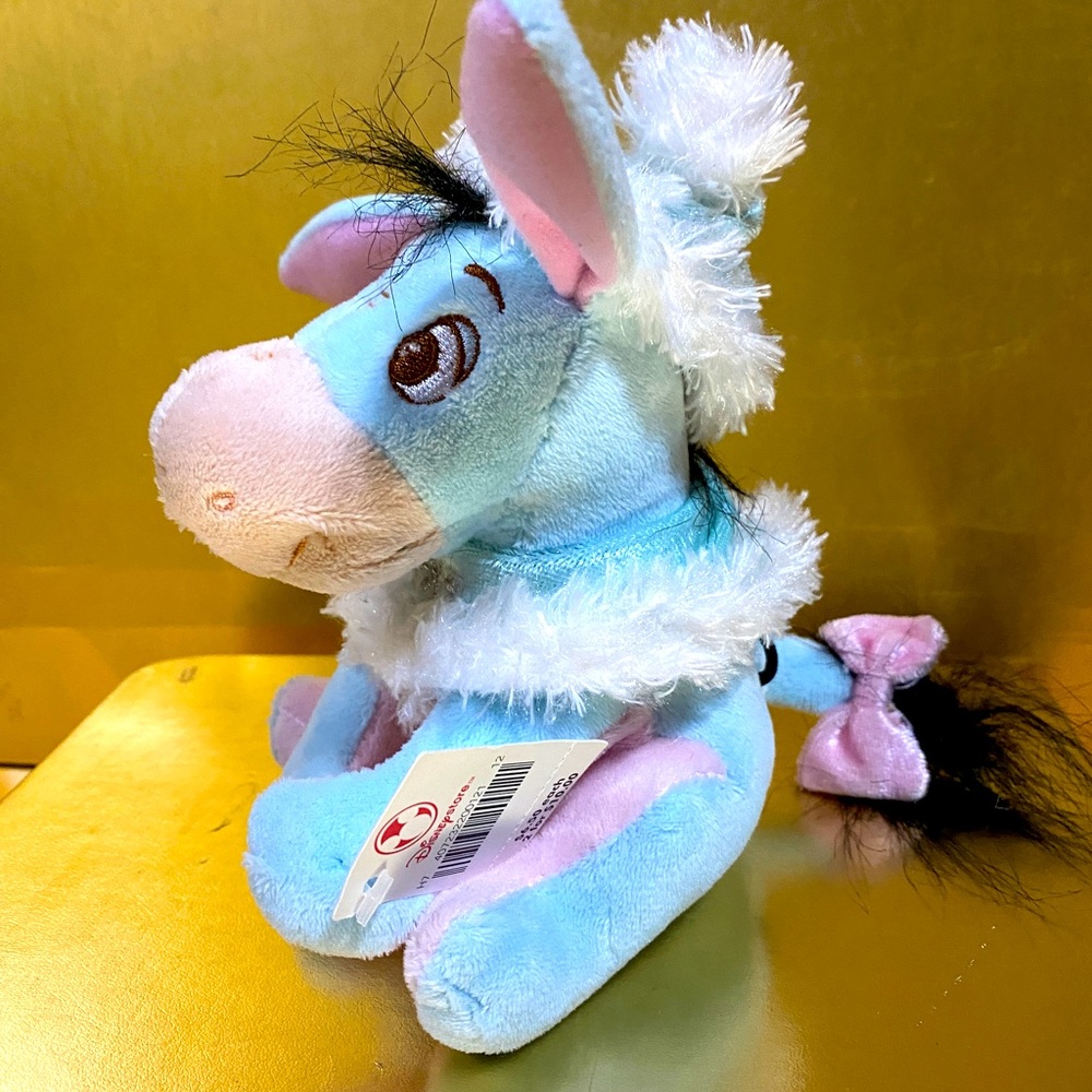 DISNEY STORE EXCLUSIVE WINTER EEYORE NWT VTG 90s w/FROSTY BLUE SANTA HAT & CAPE